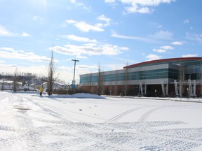 The parking lot of the Keyano College Syncrude Sport Wellness Centre in downtown Fort McMurray on Saturday, April 4, 2020. The facility has been closed due to COVID-19 restrictions. Laura Beamish/Fort McMurray Today/Postmedia Network