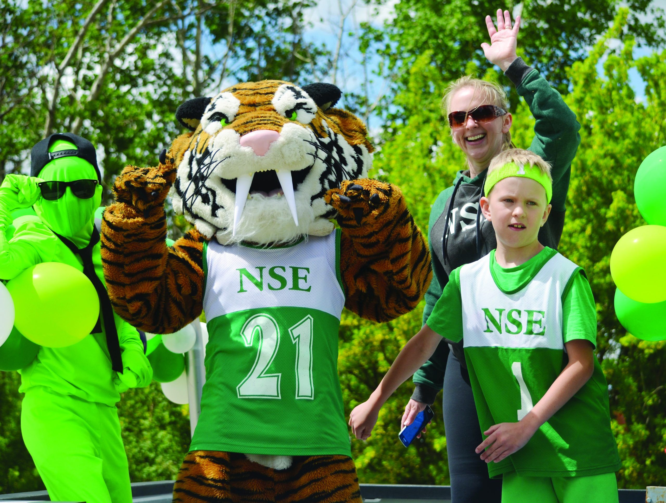Parade connects New Sarepta staff with students Leduc Representative