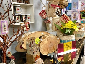 Whipawheel Farm Home Store - Farmgate Sales offers wares from local producers and craftspeople. Supplied