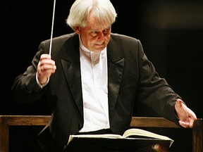 Conductor David Currie with the Ottawa Symphony in 2011. Photo by Robert Lacombe, University of Ottawa