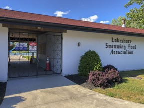 The entrance to the Lakeshore Swimming Pool on Henderson Boulevard in Kingston's west-end, on Wednesday, June 24, 2020. (Julia McKay/The Whig-Standard/Postmedia Network)