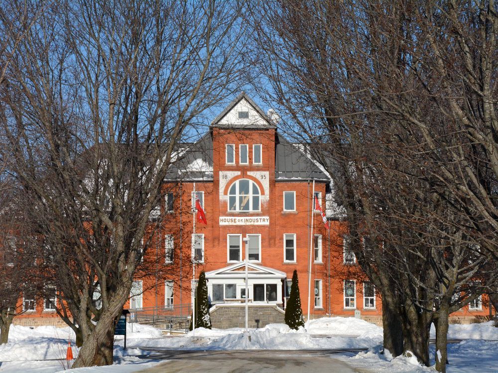 COVID19 outbreak at Maple View Lodge Belleville Intelligencer