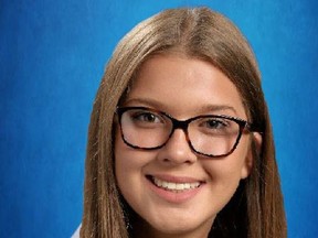 Andréa Demers, a Grade 12 student at École secondaire catholique l'Horizon (Val Caron), is a young, dynamic, positive, motivating and inspiring Francophone leader.