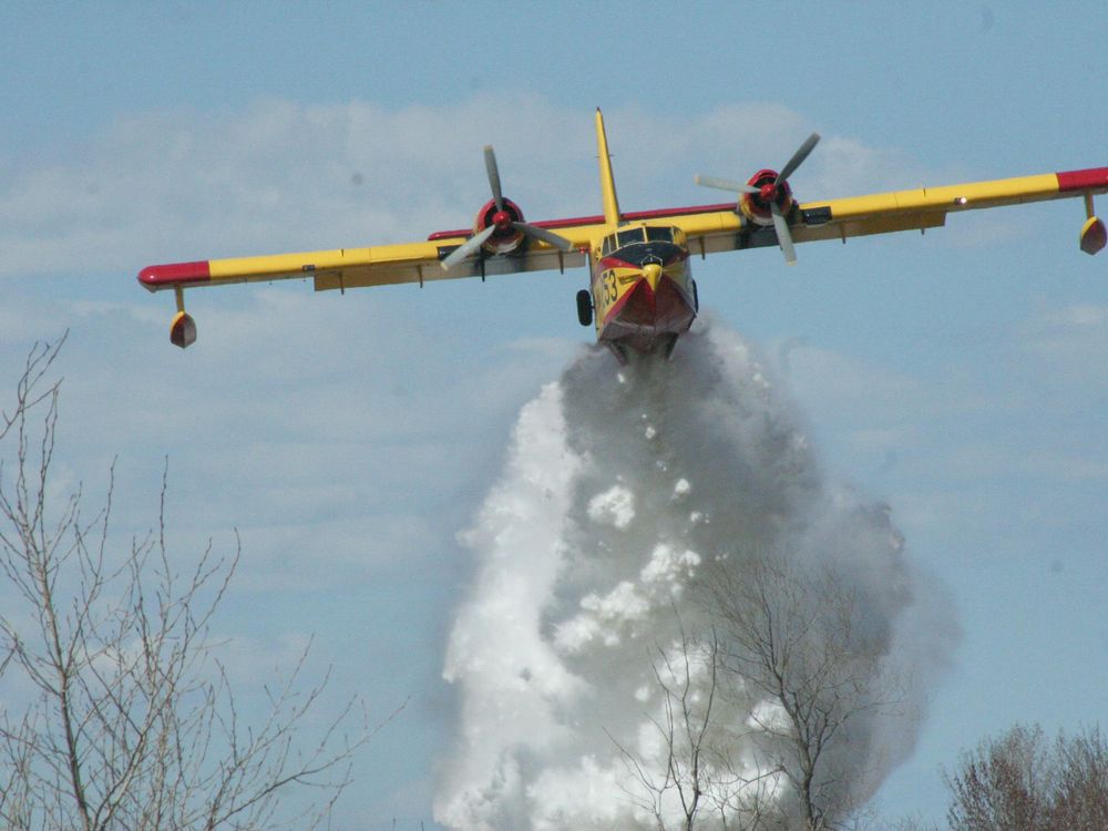 Manitoba Water Bombers To Serve Northeast | Sault Star