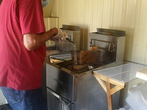 Allan Gamble was busy manning the fryer at the Ripley Legion for their first wing night since COVID-19 restrictions were lifted slightly, allowing them to serve their famous wings as takeout. Hannah MacLeod/Lucknow Sentinel