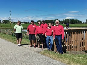 On July 25th, the Kinsmen Club of High River along with Parks and Facility Supervisor for the Town of High River Darlene Donovan were excited to announce the finished construction of the new observation deck located just off the pathway on the north end of Emerson Lake