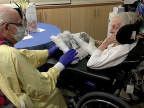 Harry and Arlie Beckstead meet at last for their 65th wedding anniversary at Sherwood Park Manor, despite the many restrictions caused by COVID-19. (SUBMITTED PHOTO)