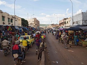 A general view of the Grand Market in Bamako, Mali, on August 26, 2020. - Eight days after the military coup that deposed President Ibrahim Boubacar Keïta in Mali, the capital Bamako continues its daily life with its usual difficulties.