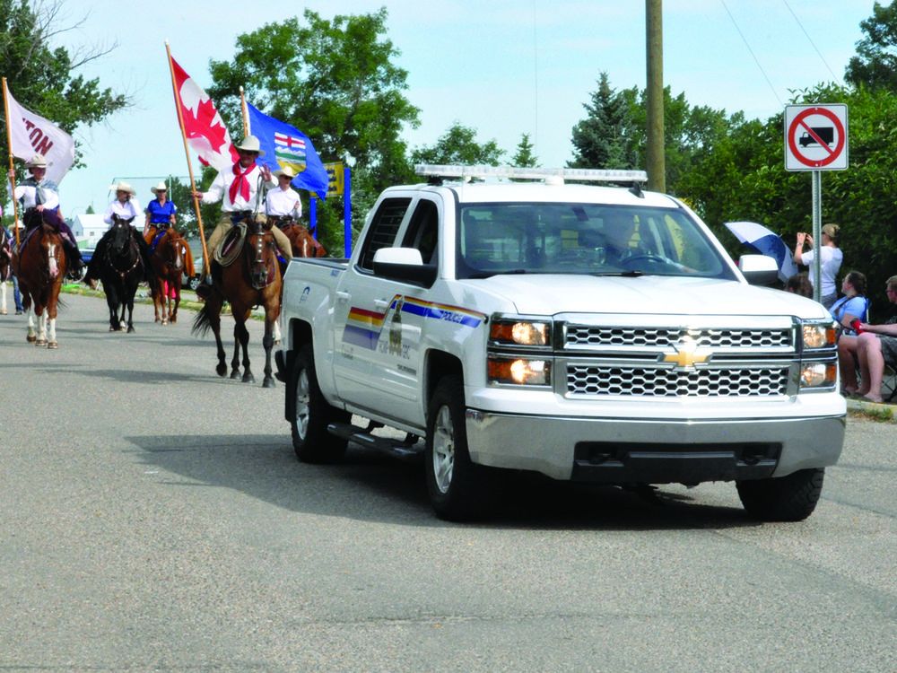 RoundUp Days parade Nanton News