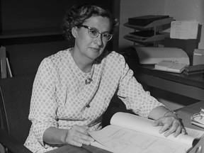 Beatrice (Trixie) Helen Worsley is believed to be the first woman in the world to earn a PhD in computer science and was a leader in the field of computing. Worsley developed courses for Queen's University's department of computing and information science, which launched in 1969. (Queen's University Archives)