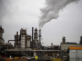 Syncrude Canda's base plant, located north of Fort McMurray, Alta., on Tuesday August 15, 2017. Vincent McDermott/Fort McMurray Today/Postmedia Network ORG XMIT: POS1708222027555991 ORG XMIT: POS1907181711129032 ORG XMIT: POS1912291714463596 ORG XMIT: POS2001011417480054 ORG XMIT: POS2003101433271572