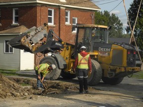 Construction crews work on Alice Street from Montreal Road to First Street, on Tuesday, Sept. 15, 2020, in Cornwall, Ont. Joshua Santos/Cornwall Standard-Freeholder/Postmedia Network