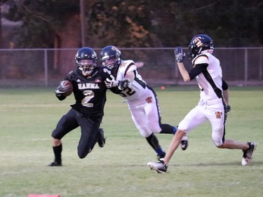 The Hanna Hawks football team headed to Drumheller to face off against the Titans on Sept. 25. The scrimmage allowed both sides to finess their plays and spectators a chance to see their teams in action. The Titans will be in Hanna on Oct. 2 for another round. Jackie Irwin/Postmedia