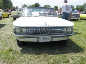 At the 2013 edition of the Old Auto’s car show in Bothwell, Ontario, an excellent example of a 1962 F-85 Cutlass convertible was on display, owned by Brian Blissett of Bothwell. Peter Epp photo