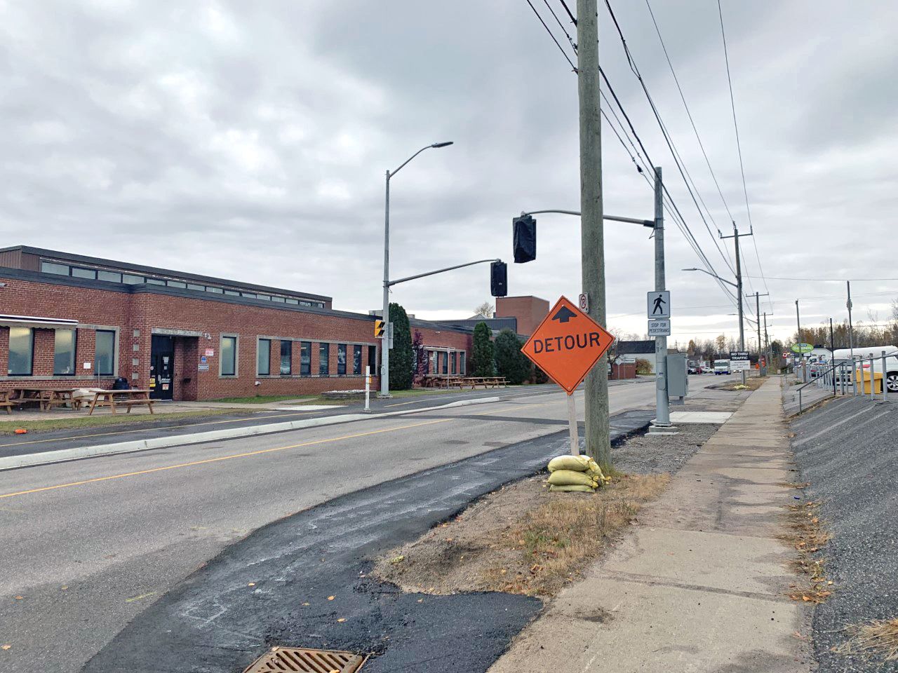 Call renewed for Algonquin pedestrian crossing North Bay Nugget