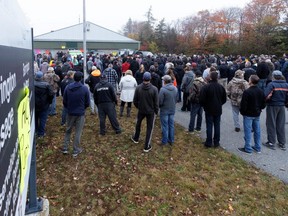 Non-native commercial fishermen gather to protest against a Mi'kmaq lobster fishery in Barrington Passage, Nova Scotia, Canada October 19, 2020. (REUTERS/John Morris)