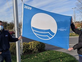 Trent Port Marina Manager Kathy Lammers and Assistant Manager Andrew Belej display the Blue Flag, confirming Trent Port is a premium-class municipal marina unlike any of its kind.
HANNAH BROWN PHOTO