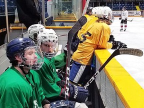 Training camp continues for the Kirkland Lake Gold Miners as they anxiously wait for the start to the new campaign. On the photo, Gabriel Davis (foreground) and Dakota Seaman chat on the bench while waiting for their turn to get back on the ice.