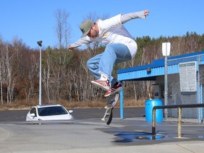 Shawn Sikatowsky works on his skateboarding skills at the Minnow Lake Skate Park in Sudbury, Ont. on Wednesday November 4, 2020.