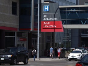 The Health Sciences Centre emergency department entrance on William Avenue in Winnipeg. Kevin King/Winnipeg Sun/Postmedia Network file