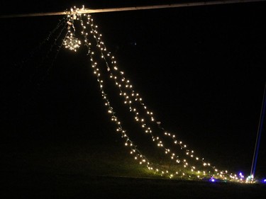 A drive-through display in Gray's Creek. Photo on Thursday, December 3, 2020, in Cornwall, Ont. Todd Hambleton/Cornwall Standard-Freeholder/Postmedia Network