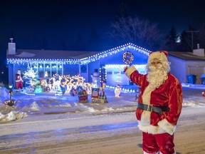 Santa was in Melfort recently, taking in the sights of the community Twinkle Tour on December 18. Photo Kelsey Dyck.