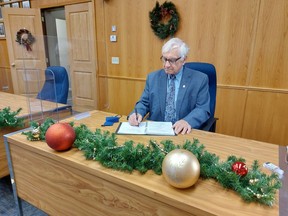 Pembroke Mayor Michael LeMay wishes residents a safe and happy holiday season while reminding everyone that it is more important than ever to follow public health guidelines. Submitted photo