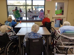 Strathcona Christian Academy students provided some encouraging messages during their physically-distanced visit to CapitalCare Strathcona residents on Wednesday, Jan. 20.
Photo Supplied