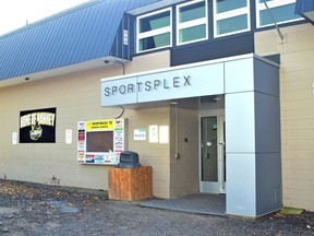 Work will soon begin to see if buildings like the Powassan Sportsplex can become more efficient and save the municipality money in the future. A special committee will look into how the Sportsplex, Powassan Curling Club and Trout Creek Community Centre are run to determine if savings are possible and revenues can be increased. File Photo