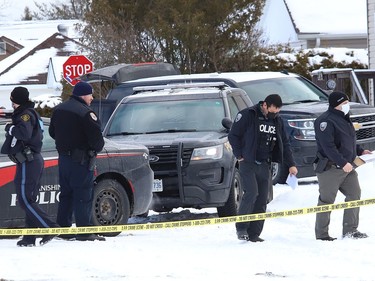 Ontario Provincial Police and the Anishnaabe Police were on the scene of a shooting on Albert Street in Espanola, Ont. on Thursday January 21, 2021. John Lappa/Sudbury Star/Postmedia Network