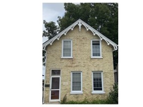 This home at 25 Empress Ave. in London's Blackfriars neighbourhood was recognized by local heritage activists. (Supplied)