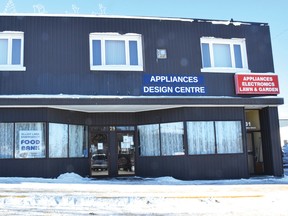 Photo by KEVIN McSHEFFREY/OF THE STANDARD
The Elliot Lake Emergency Food Bank planned to move from 4 Mary Walk to 29 Columbia Walk, the site of the old Sears Store.