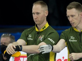 Photo Courtesy Curling Canada
Brad Jacobs (left) and Marc Kennedy discuss strategy at the 2021 Brier in Calgary