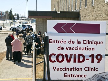 The line to access the Eastern Ontario Health Unit's mass-vaccination site in Rockland, Ont., on Friday, March, 19, 2021. Jordan Haworth/Cornwall Standard-Freeholder/Postmedia Network