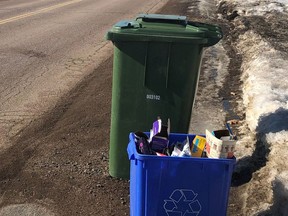 Starting March 22, the 2021/2022 waste collection schedules will be mailed-out via Canada Post on behalf of Petawawa, Pembroke and Laurentian Valley. They contain important waste management program information including instructions for set-out of green carts and blue boxes. Collection schedules will be delivered to households by March 30.