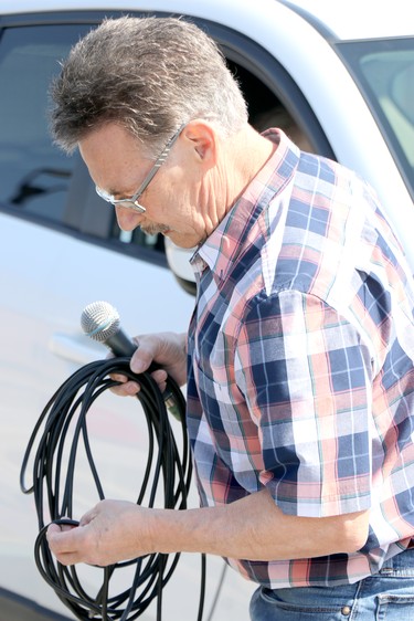 Ricci Burton prepares to broadcast the rosary over radios on Saturday, April 3, 2021 in Sault Ste. Marie, Ont. (BRIAN KELLY/THE SAULT STAR/POSTMEDIA NETWORK)