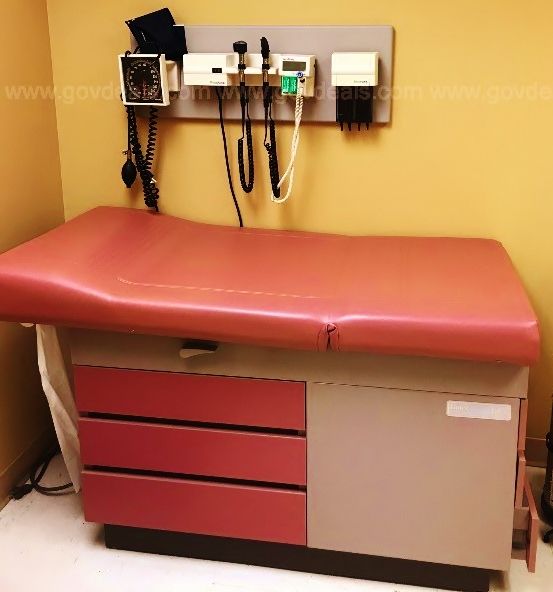 County auctions off surplus office furniture Simcoe Reformer