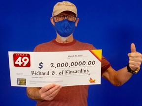 Ontario-49-lottery-winner-scaled