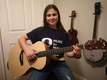 Ava Racette, a Grade 8 student at École St-Étienne (Dowling), has been playing guitar since she was eight. Inspired by her cousin who takes pleasure in entertaining people with her love for music, Ava accompanies the École St-Étienne choir during all school celebrations. As of September 2020, Ava has been entertaining people with her varied music styles on her YouTube account, where she has 41 videos. In addition to classical guitar, she also plays acoustic guitar and ukulele. She even wants to learn banjo and piano shortly. Supplied