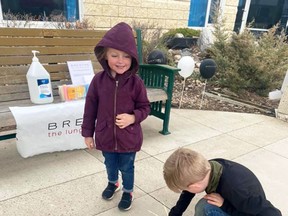 Volunteers with The Lung Association were at WestView Health Centre in Stony Plain last month as part of 'project gratitude' to thank frontline and healthcare workers for their dedication and life-saving work.