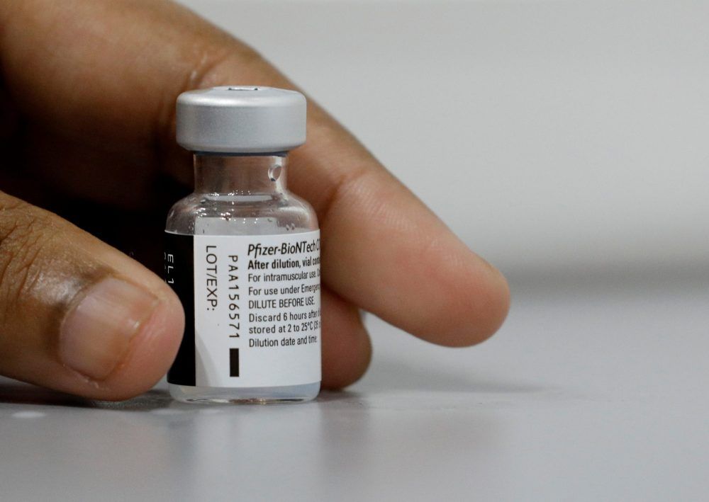 Five people mistakenly given saline water diluent instead of Pfizer