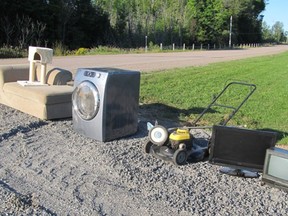 For the Pembroke, Petawawa and Laurentian Valley large item collection, scrap metal and non-freon metal appliances, freon appliances, acceptable large items and electronics must be placed in separated piles.  Small items and material in garbage bags or cardboard boxes will not be collected.
