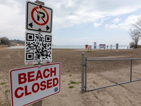 Port Stanley beach closed sign. Mike Hensen/Postmedia Network