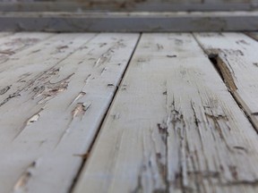 CO.weathered wood