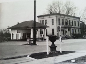 The Station Hotel Queen Street, later known as the Tecumseh Hotel. Photo courtesy Dan O'Rourke.