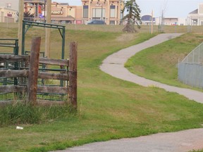 The approach up to Fifth Avenue from the rodeo grounds. Patrick Gibson/Cochrane Times