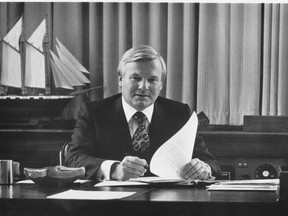 Former Premier Bill Davis.