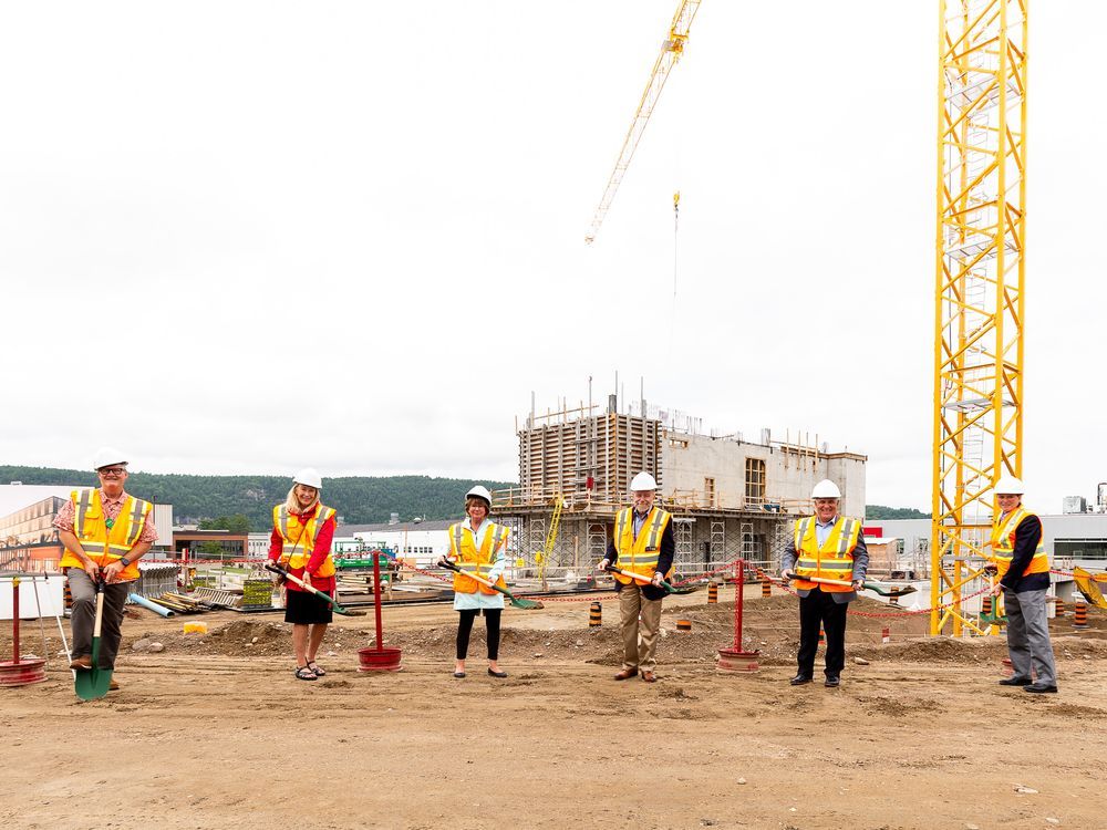 Construction of Science Collaboration Centre at Chalk River's CNL set