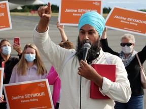 Federal NDP leader Jagmeet Singh addresses the crowd during a campaign stop at the Kenora Airport on Thursday, Aug. 26.
