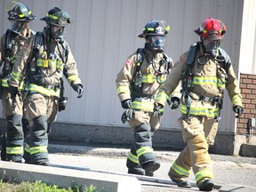 Firefighers respond to an ammonia leak at Air Liquide on Second Line East in Sault Ste. Marie, Ont., on Sept. 2, 2021. (BRIAN KELLY/THE SAULT STAR/POSTMEDIA NETWORK)